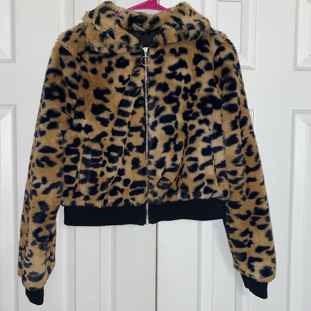 No boundaries cheetah print zip up coat size small